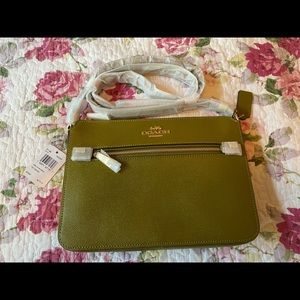 Coach green/olive small purse.